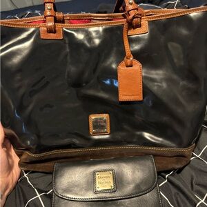 Dooney & Bourke Black Patent Leather Tote & Smooth Leather Wallet Set. GUC.